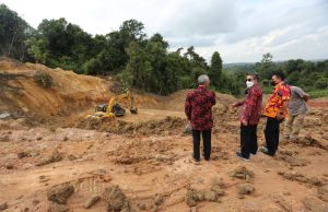 Bupati Tinjau Perbaikan Jalan dan Jembatan Rusak di Ranpul