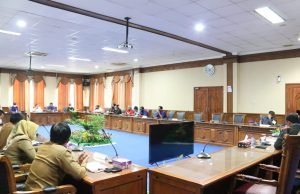 Aliansi Serikat Pekerja/Buruh Kutim, Datangi Sekretariat DPRD, Sampaikan Aspirasi Terkait UMK