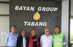 Gunung Bayan, Datuk, dan H Asfia