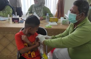 Ketika Divaksin, Muhammad Alif : Bu, Seperti Digigit Semut