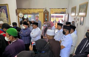 Reuni di Rumah Pak Imdaad