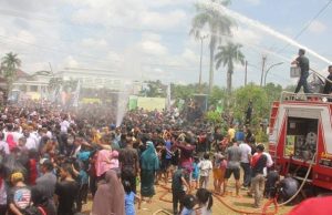 Jangan Lupa Belimbur, Besok