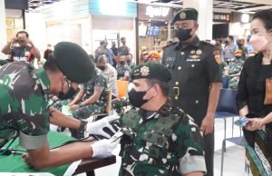 Rangakaian HUT, TNI Gelar Donor Darah di Matos, Malang