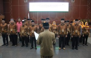 Berkontribusi Aktif di Masa Pensiun, PWRI Kutim Dilantik Ardiansyah Sulaiman