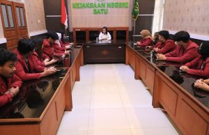 Kejari Batu Berikan Materi Restorative Justice Kepada Mahasiswa UMM