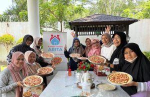 Arita, Pizza,dan Halal