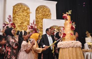 Hadi 30, Andi 50 Tahun