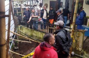 Hujan Deras, Jembatan Dusun Gerdu Tulungrejo Ambrol