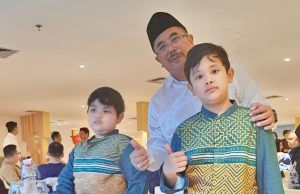 He, Saya Buka Bersama