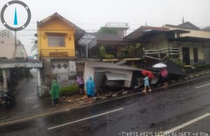 Hujan Deras Melanda Kota Batu, Akibatkan 4 Lokasi Di Kecamatan Bumiaji Longsor