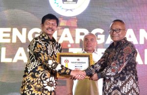 Indra Sjafri dan Timnas Indonesia Raih Penghargaan Bergengsi di Ajang Golden Award Siwo PWI Pusat 2023
