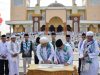 Kenangan Bupati HSS di Akhir Jabatan, IC KH Darham Hidayat dan Masjidnya Resmi Berfungsi