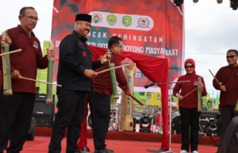 Buka BBGRM di Muara Badak, Pj Gubernur : Masyarakat Dituntut Kenali Potensi di Desanya