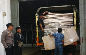 Dua Truk Kotak Suara Pemilu Tiba di Barabai, KPU HST Siap Amankan Gudang dari Ancaman Banjir