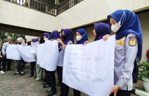 Awal Kerja 2024, Ratusan Pekerja Kontrak Dishub HST Unjuk Rasa, Tuntut Kejelasan Status Mereka