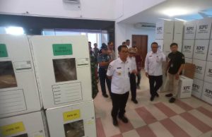 Pj Gubernur Kaltim Tinjau Graha Ekspo, Logistik Pemilu di Kutim Siap Didistribusikan