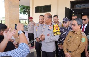 Kapolda Kaltim Tinjau Tiga TPS di Kutim