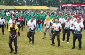 Jalan Sehat HUT ke-63 Kostrad Berlangsung Meriah