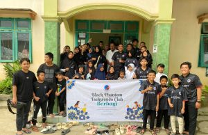 Black Phantom Taekwondo Berbagi Sembako dan Santuni Anak Panti Asuhan Nurul Ikhsan