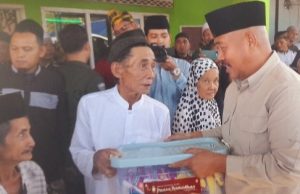 Warga Sungai Merdeka, Samboja Barat Peroleh Bantuan dari Pemkab Kukar
