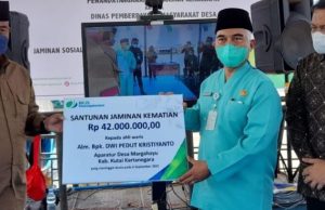 Kades, Perangkat Desa dan Ketua RT di Kukar Peroleh BPSJ Kesehatan dan Ketenagakerjaan