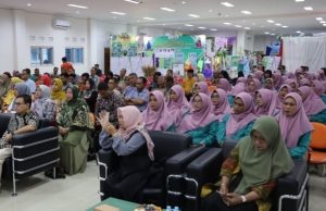 Guru di Kukar Dituntut untuk Belajar TIK