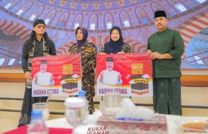 Momen Haru di Buka Puasa Bersama Bupati Edi Damansyah, Ibu Hamil Menangkan Hadiah Umrah