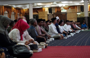Lurah, Kades dan BPD se-Kukar Bukber dengan Bupati Edi Damansyah