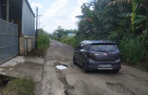 Dikeluhkan Rusak, Banyak Pengendara tak Mau Lewat Jalan Utama Palas ke Ibu Kota Pandawan