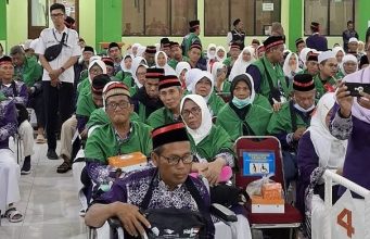 Gegara Pesawat Garuda Rusak, Jemaah Kloter SOC-41 Terlambat 4 Jam