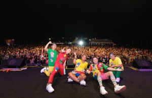 Project Pop Gemparkan Panggung Konser 42 Tahun Mitramorphosis KPC