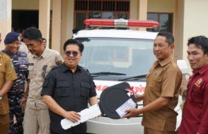 Pemkab Kukar Salurkan Ambulance di Muara Jawa dan Muara Badak
