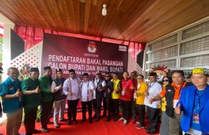 Paslon KB-Kinsu Diantar Ribuan Pendukung dan Parpol Koalisi Daftar ke KPU