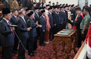 40 Anggota Legislatif Diambil Sumpah/Janji oleh Wakil Ketua PN