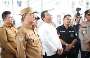 Pj Gubernur Tinjau Persiapan Logistik Pilkada di Kukar