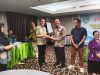 Lakukan Pendataan Menggunakan Aplikasi “Sida Berbagi” Tiga Petugas Peroleh Penghargaan