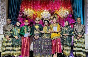 Ermy Kullit di HUT Sultan