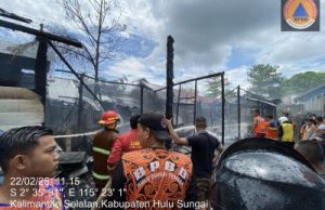 Geger Kebakaran di Barabai Darat HST, Lima Bangunan Rumah Warga Musnah, Tak Ada Korban Jiwa