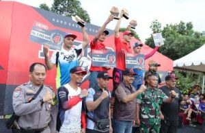 Bupati Buka dan Tututp Kejuaraan Grasstrack HERO Tahun 2025 di Loa Tebu