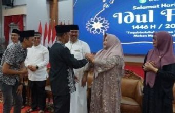 Hari Pertama Lebaran, Bupati Gelar Open House di Pendopo Odah Etam