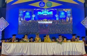 Ketua DPRD Kaltim Sandang Gelar Doktor Ilmu Ekonomi