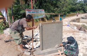 Tandai Jalan Tembus 1.030 Meter, Satgas TMMD 124 Kodim 1002/HST Dirikan Tugu di Titik Nol