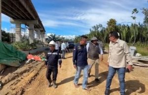 Kunker ke Sangkulirang, Pansus LKPJ DPRD Kaltim Tinjau Jalan Pengganti dan Pembangunan Jembatan