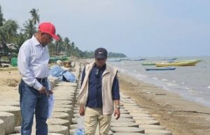 Pansus DPRD Kaltim Tinjau Pembangunan Pengaman Pantai Tanjung Jumlai di PPU