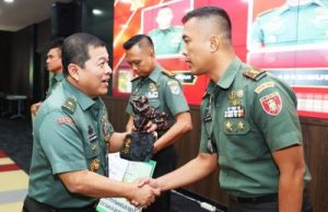 Sukses TMMD ke-124, Kodim 1002/HST dan Bupati Samsul Rizal Terima Penghargaan dari KASAD