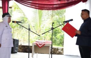 Sumiati Dilantik jadi Pj Kades Loa Duri Seberang