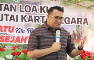 Bupati Kukar Beri Hadiah Istimewa ke Desa Sumber Sari Saat HUT ke-14
