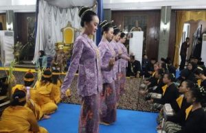 Malam Kelima Pelaksanaan Erau, Diisi Bepelas di Museum Mulawarman