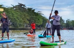Peringati HUT ke-10, Pecinta Sungai Samarinda Gelar Lomba Pungut Sampah