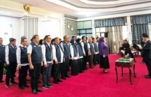 Tim Pembina Posyandu HST Dikukuhkan, Bupati Rizal : Berikan Pelayanan tanpa Pamrih